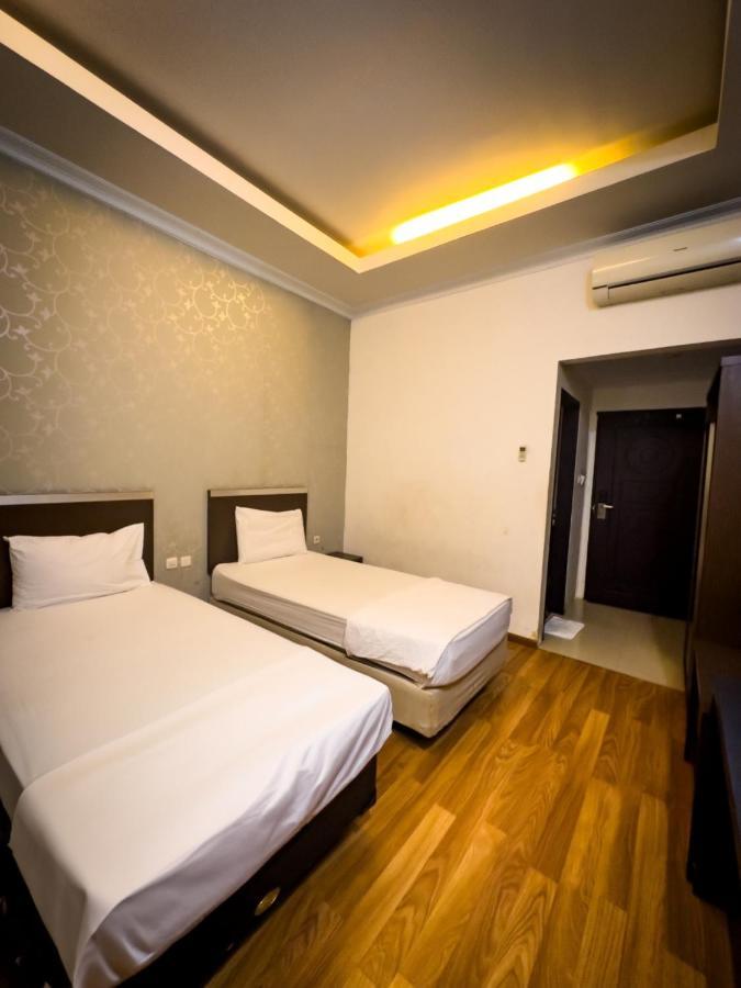Mess Mt Haryono Motel Sampit Eksteriør bilde