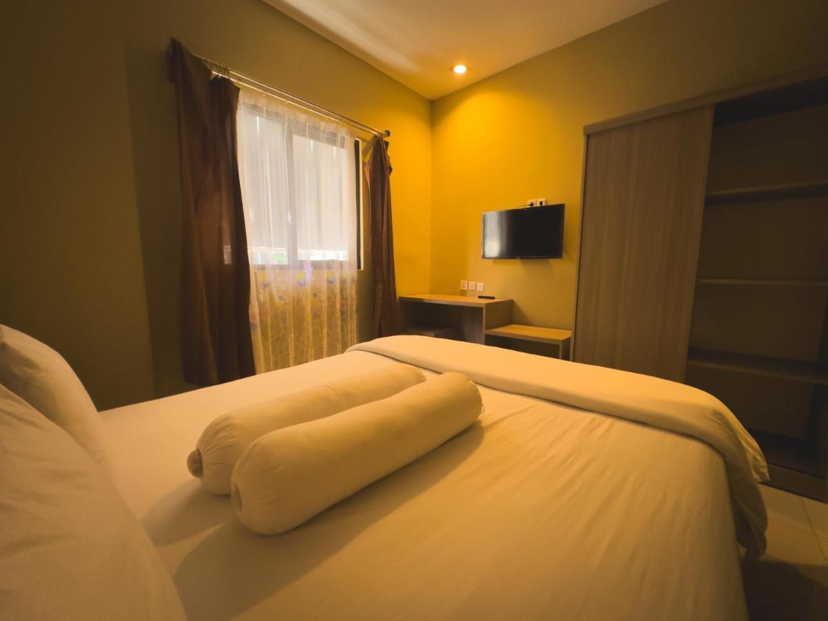 Mess Mt Haryono Motel Sampit Eksteriør bilde